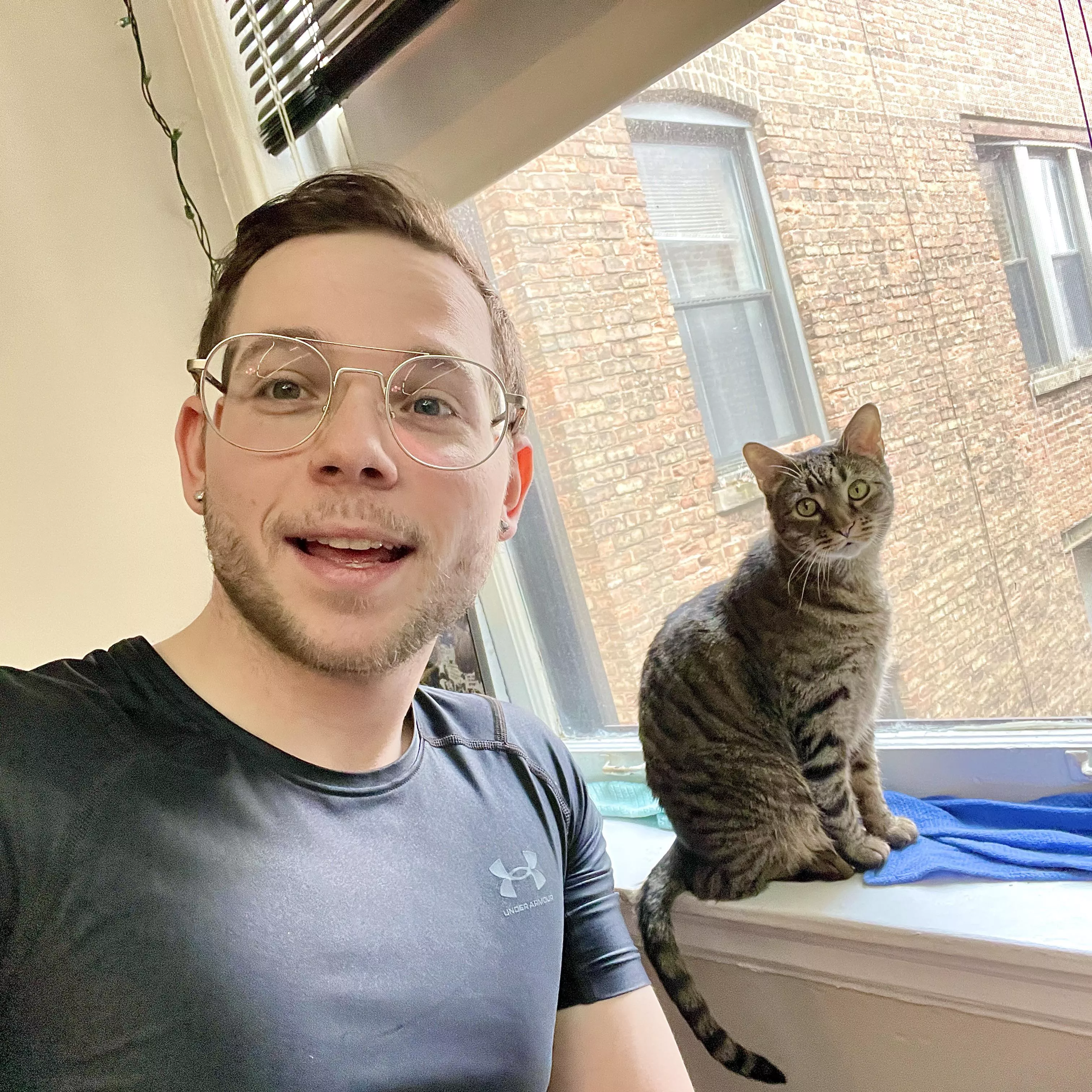 Hanging with my friend posted by Chicken-McThugget