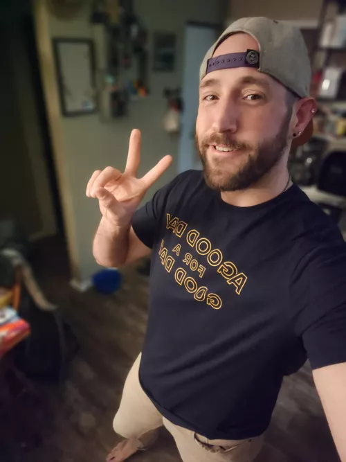 happy Friday beautiful! so proud of you for making to the end of the week! You're loved! by Ok-Property-2949