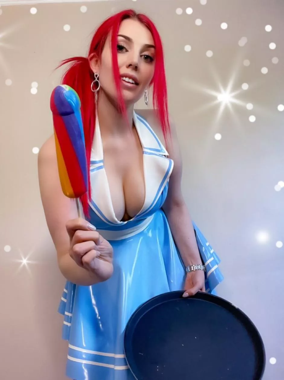 Hungry? 😏 ✨ posted by girllikesfun