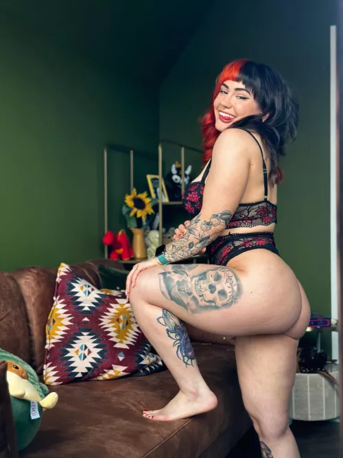 I competed in my first national powerlifting competition yesterday! 💪🏻 by power_midget