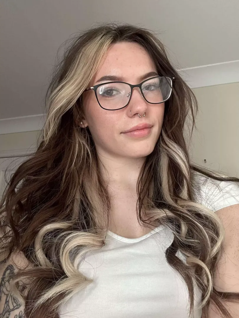 I hope you like girls with glasses and freckles by SweetLikeKendi