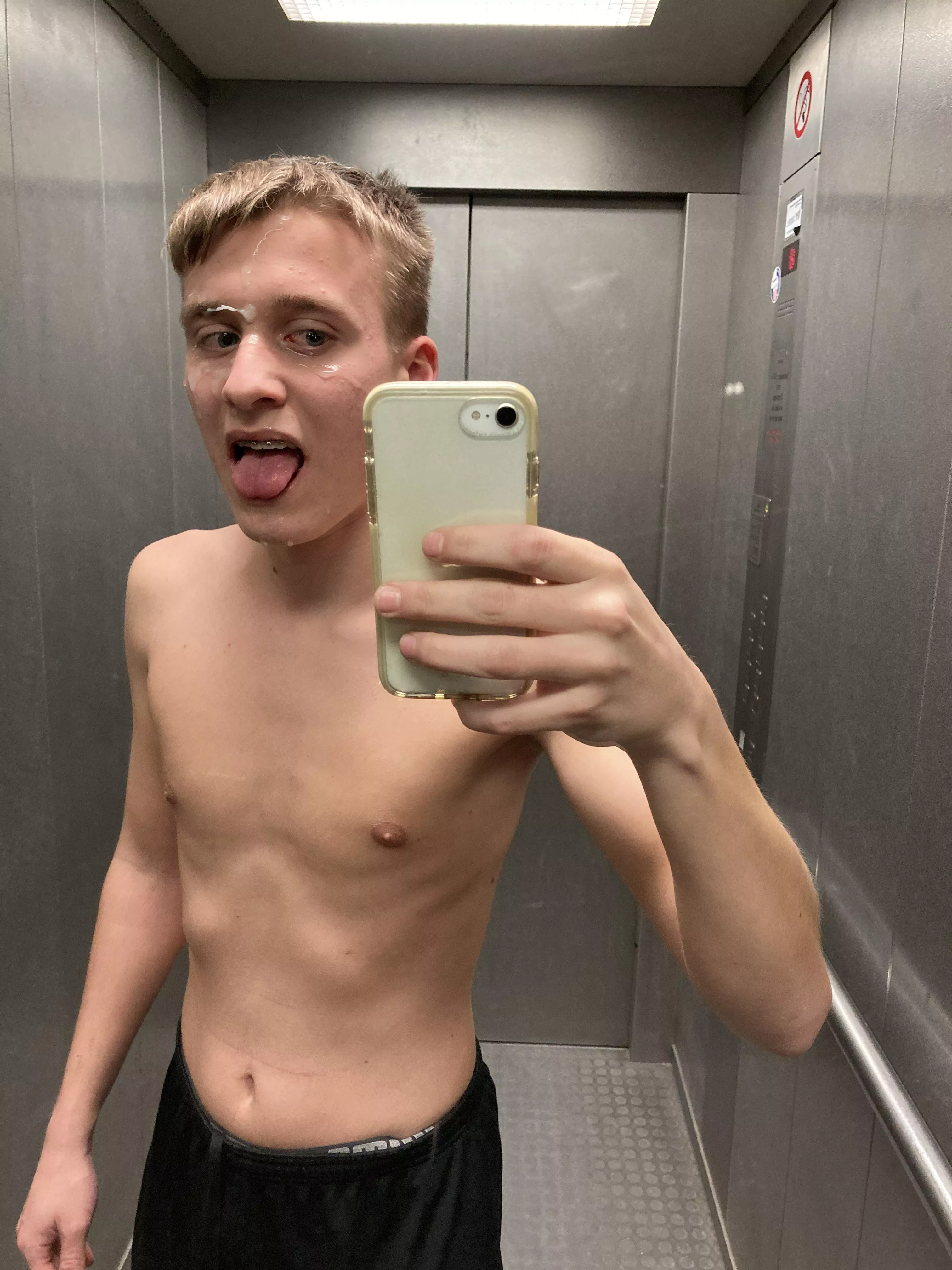 Im happy! posted by Hufenbacht_twitterr