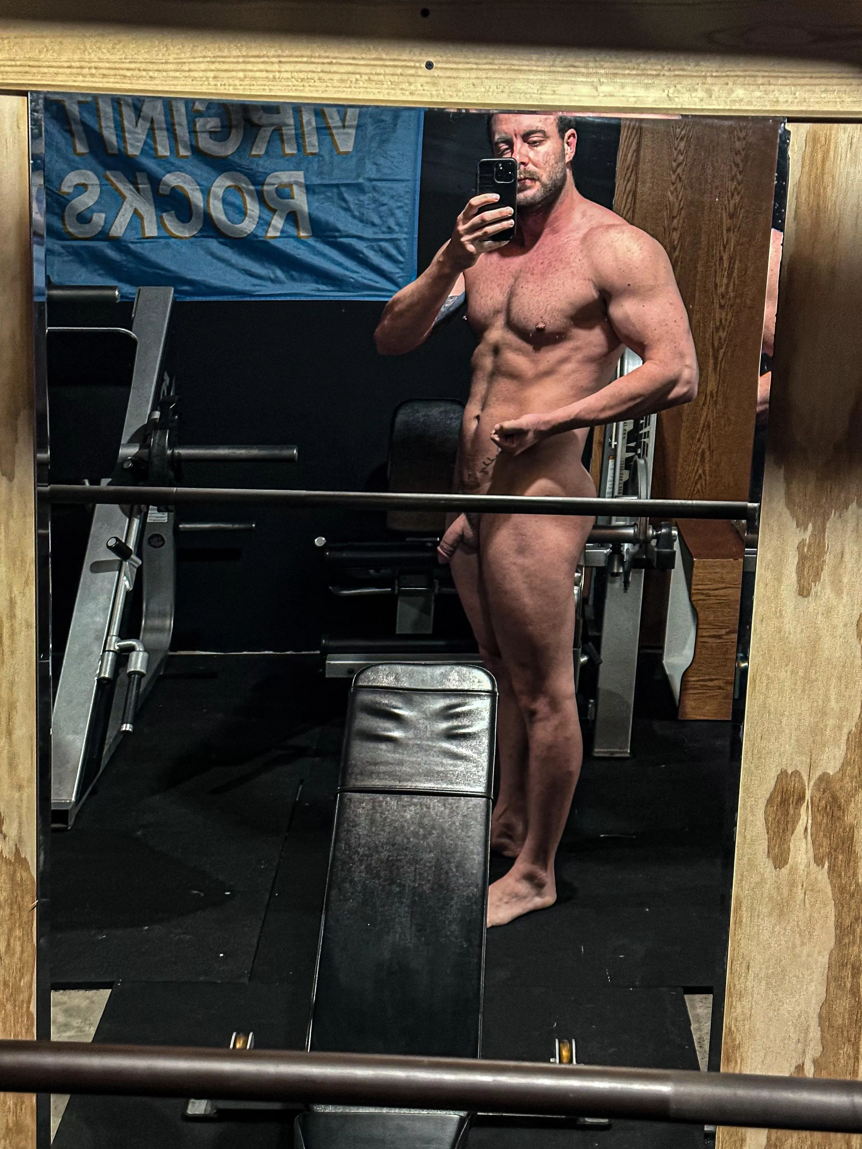 In need of a workout partner! 💪💪🍆🍑 posted by just_a_macho_man