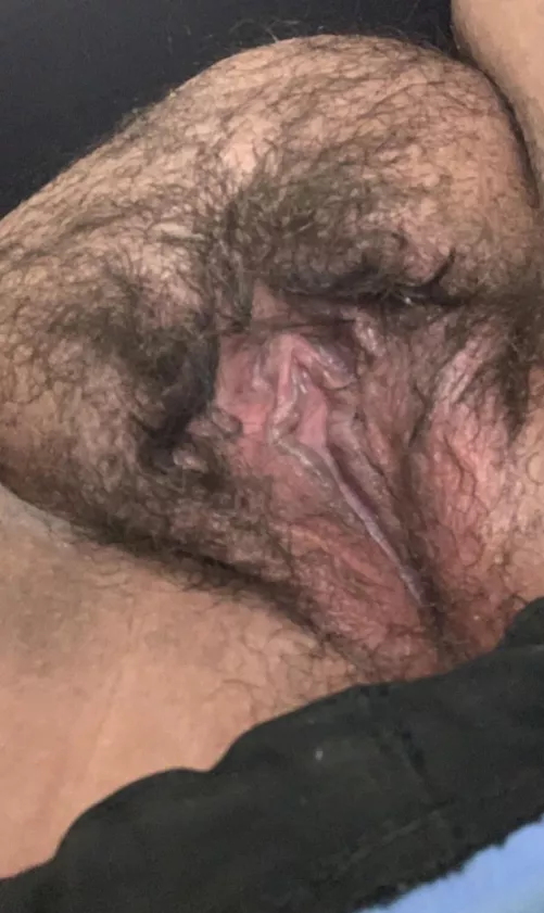 Is it to hairy? by Misshairypussy