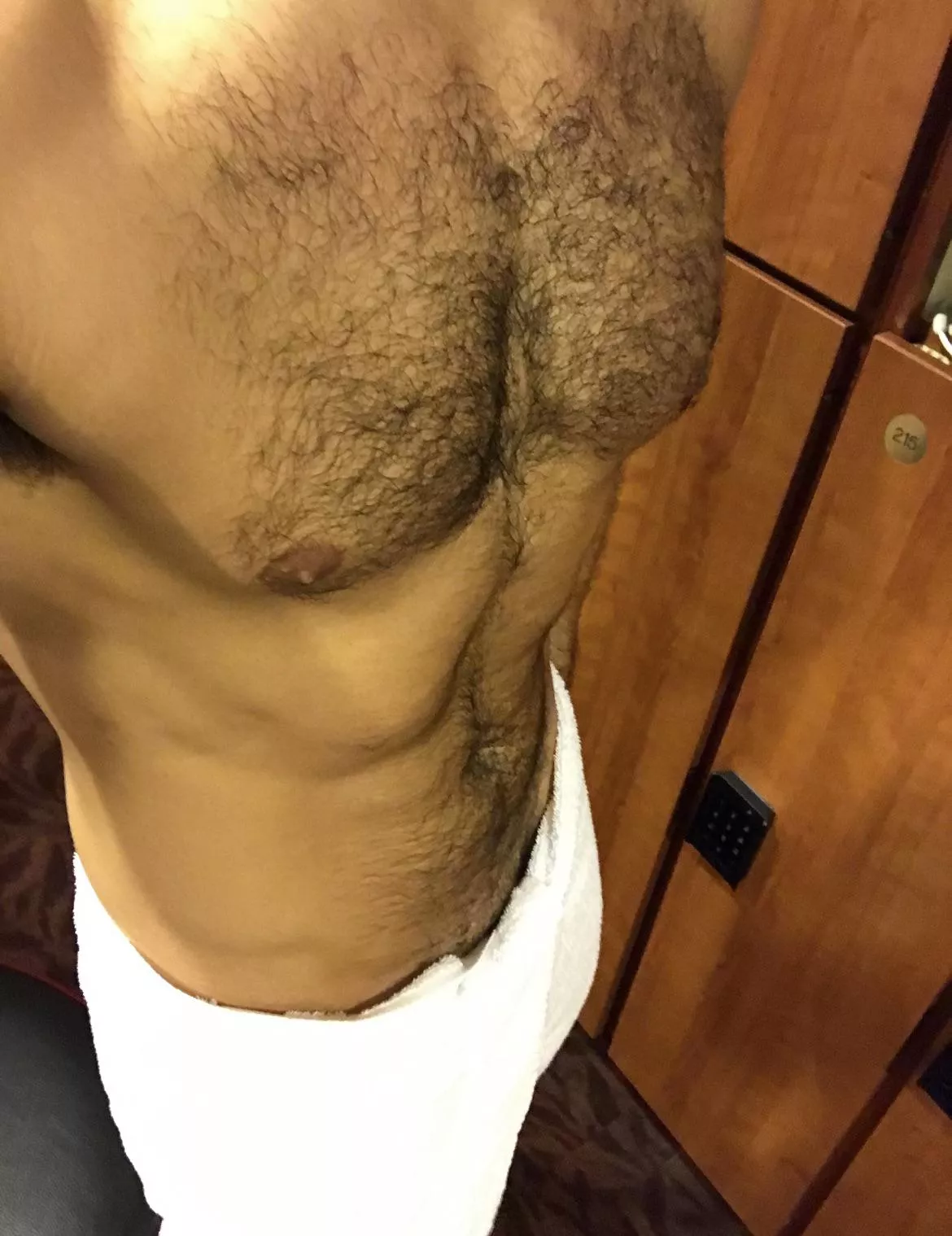 Join me for a shower? [M] 30 posted by heretoserv3