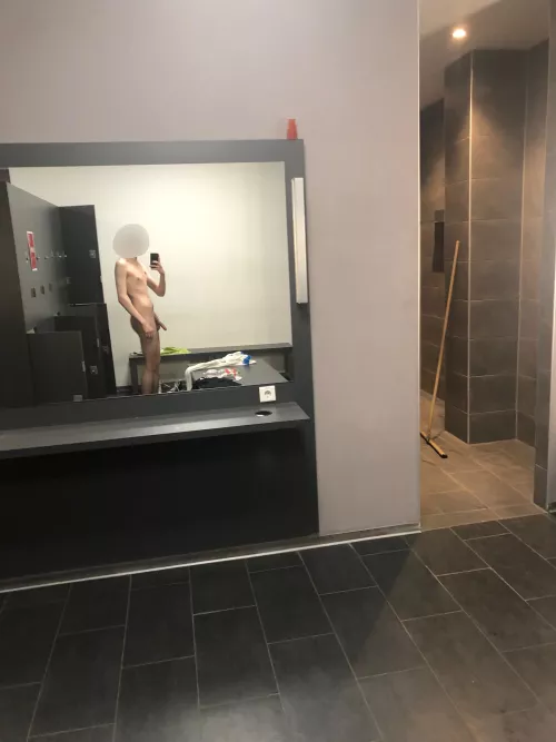 Kinda new to this, does it count?🤔 by tall__jay