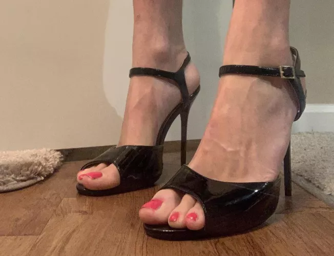 Like my toes? 😊 by Jkane757