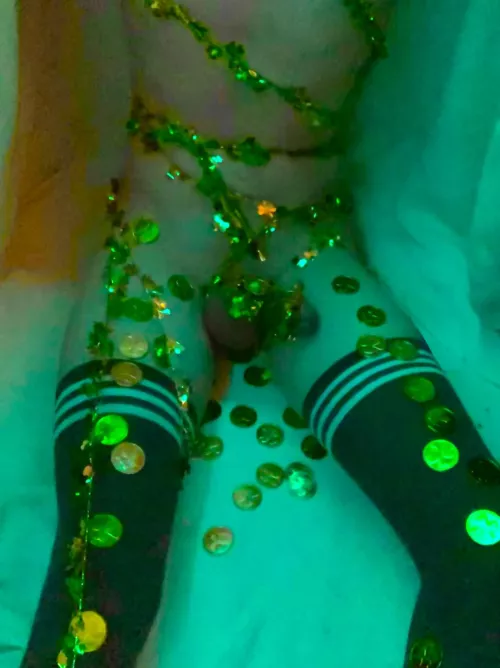 🟢Looks like you found the pot of gold at the end of the rainbow. 🍀 Happy St. Patrick’s Day🟢 by UnidentifiedRice