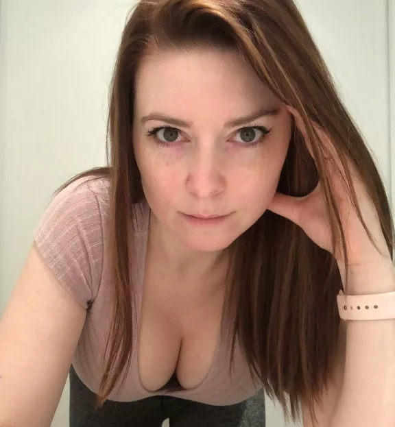 Neonpuddles posted by SarahsCuck