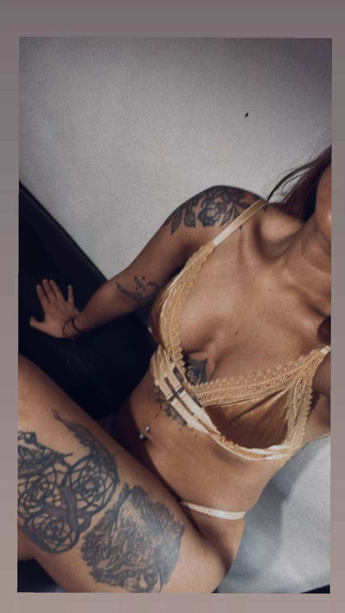 Please check my page out. It would mean so much to me to be in the finals! http://cover.inkedmag.com/2023/mechelle-lustre posted by HoyaChelless