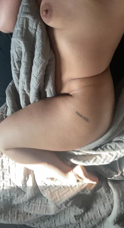 Pull me in by hough_courtney_
