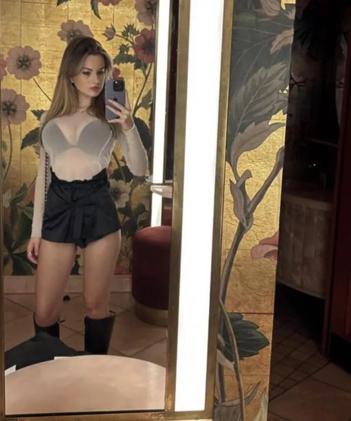 Rate her outfit!! posted by Capable-Product-728