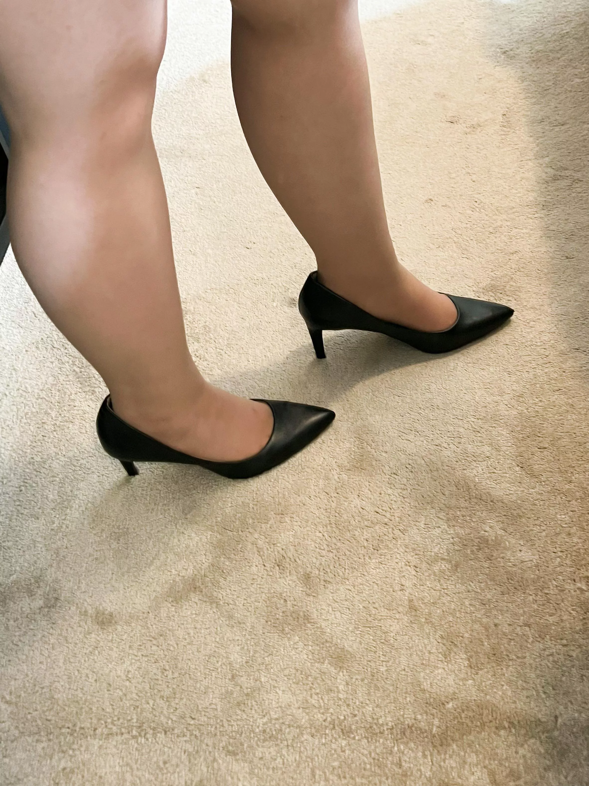 sometimes a simple black heel is so nice posted by softy2023