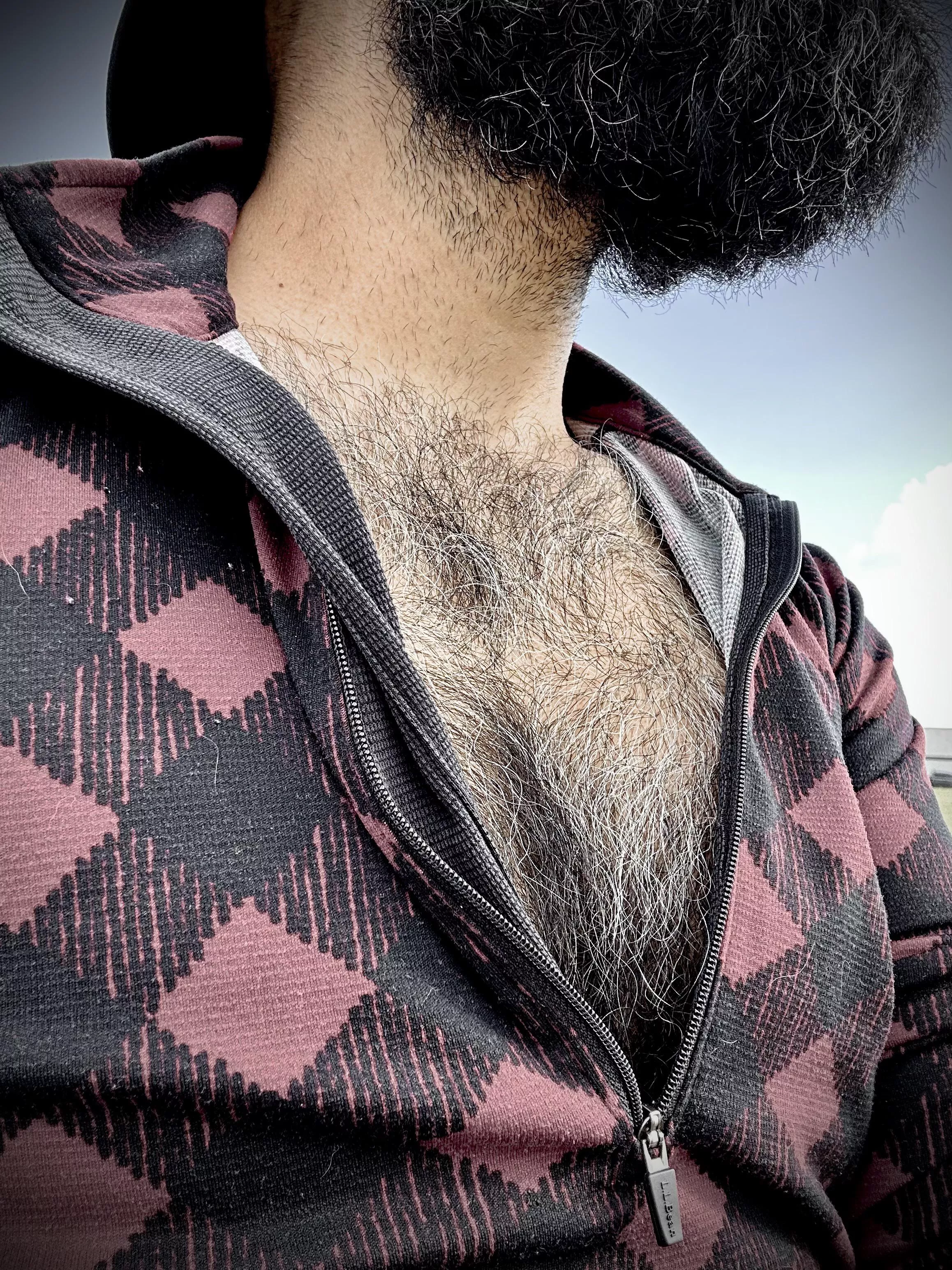 Staring is encouraged in this scenario! posted by hE77054141