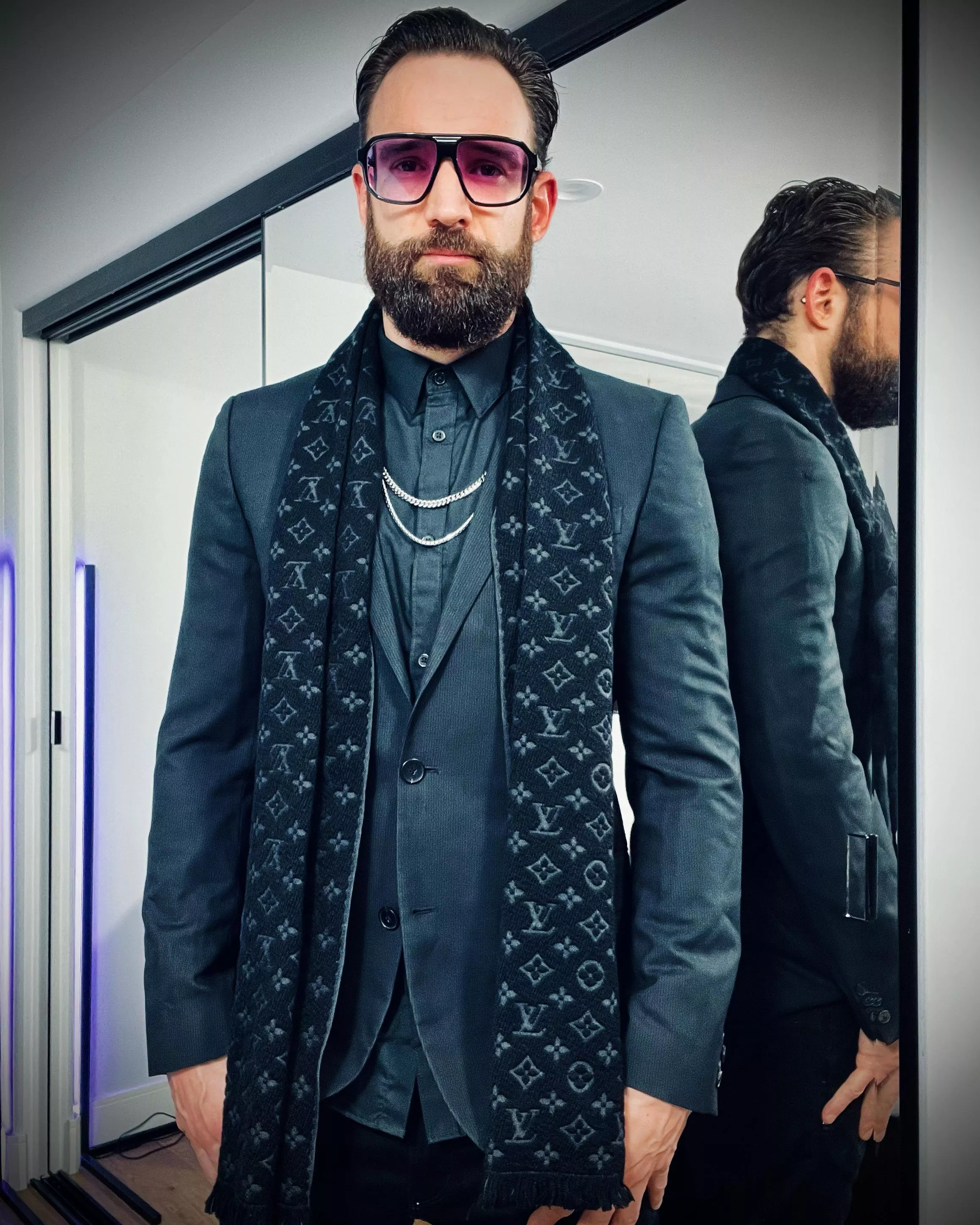 Suited up! posted by tepelorn