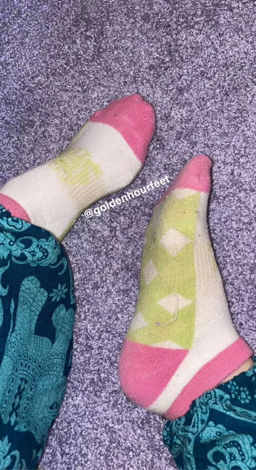 Superrrr old socks I’ve had for years 😈💚 [selling] by goldenhourfeet