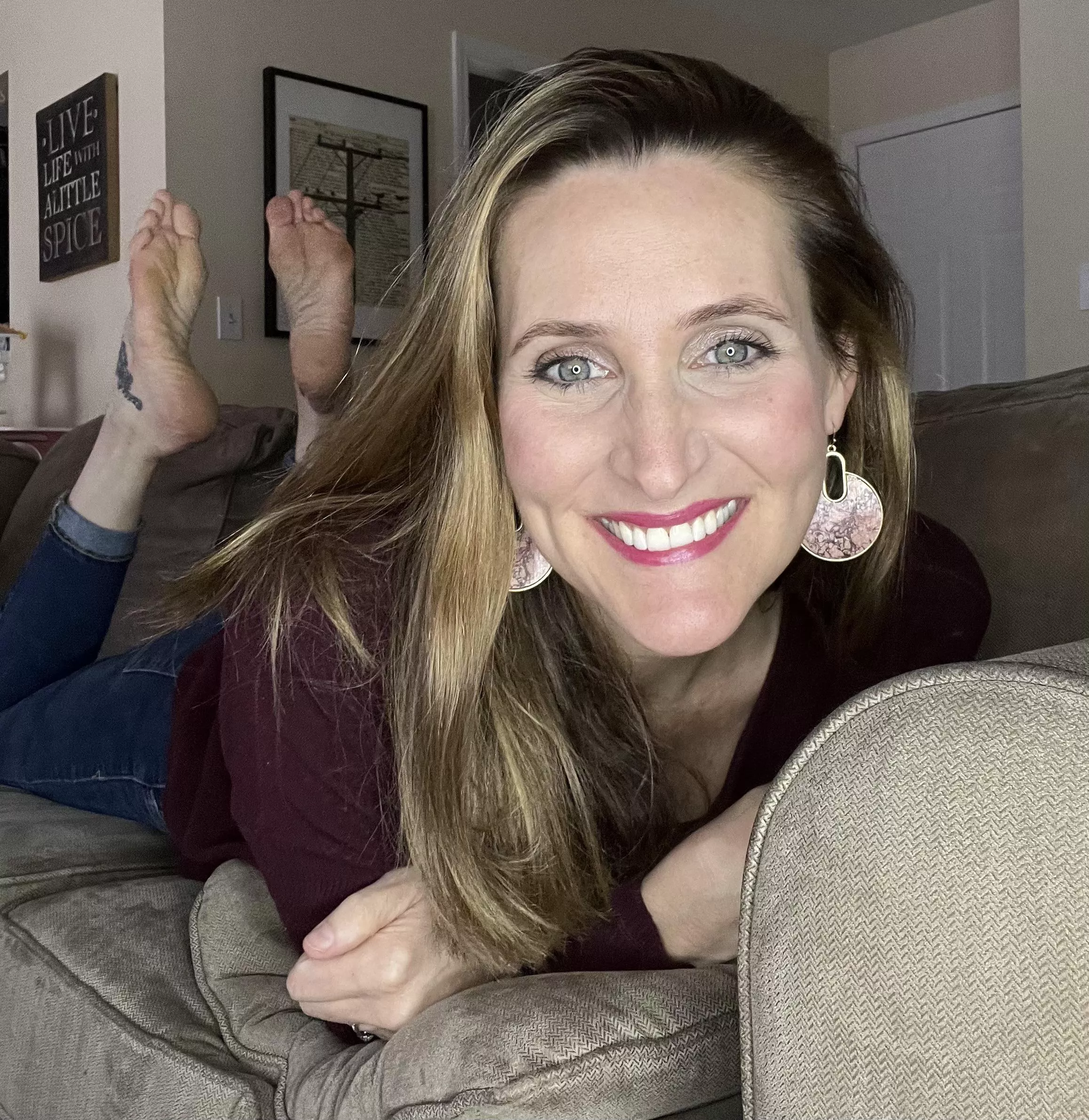 The Ol’ Friday Pose posted by Lotusgirl00