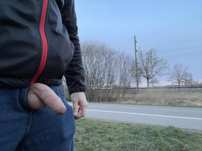 Too cold to be fully hard! by MUC_1977