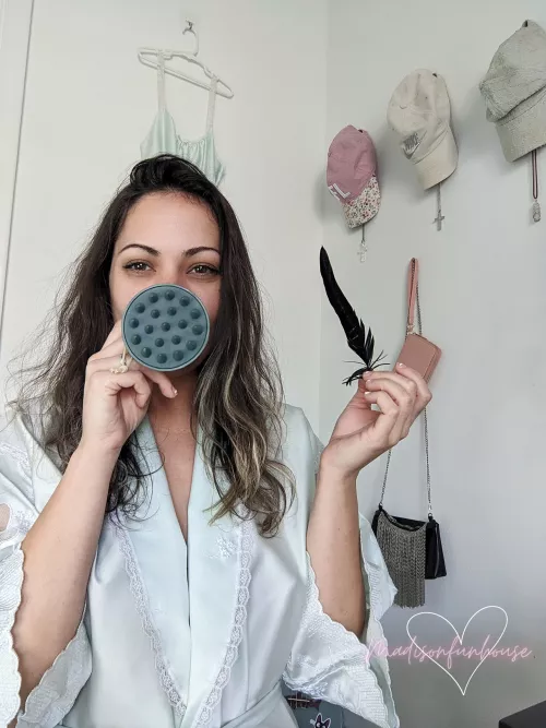 who wants to play 💗😈 by DovahKatiee