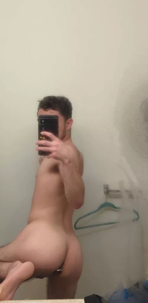 Who wants to replace my plug? by thecramberry