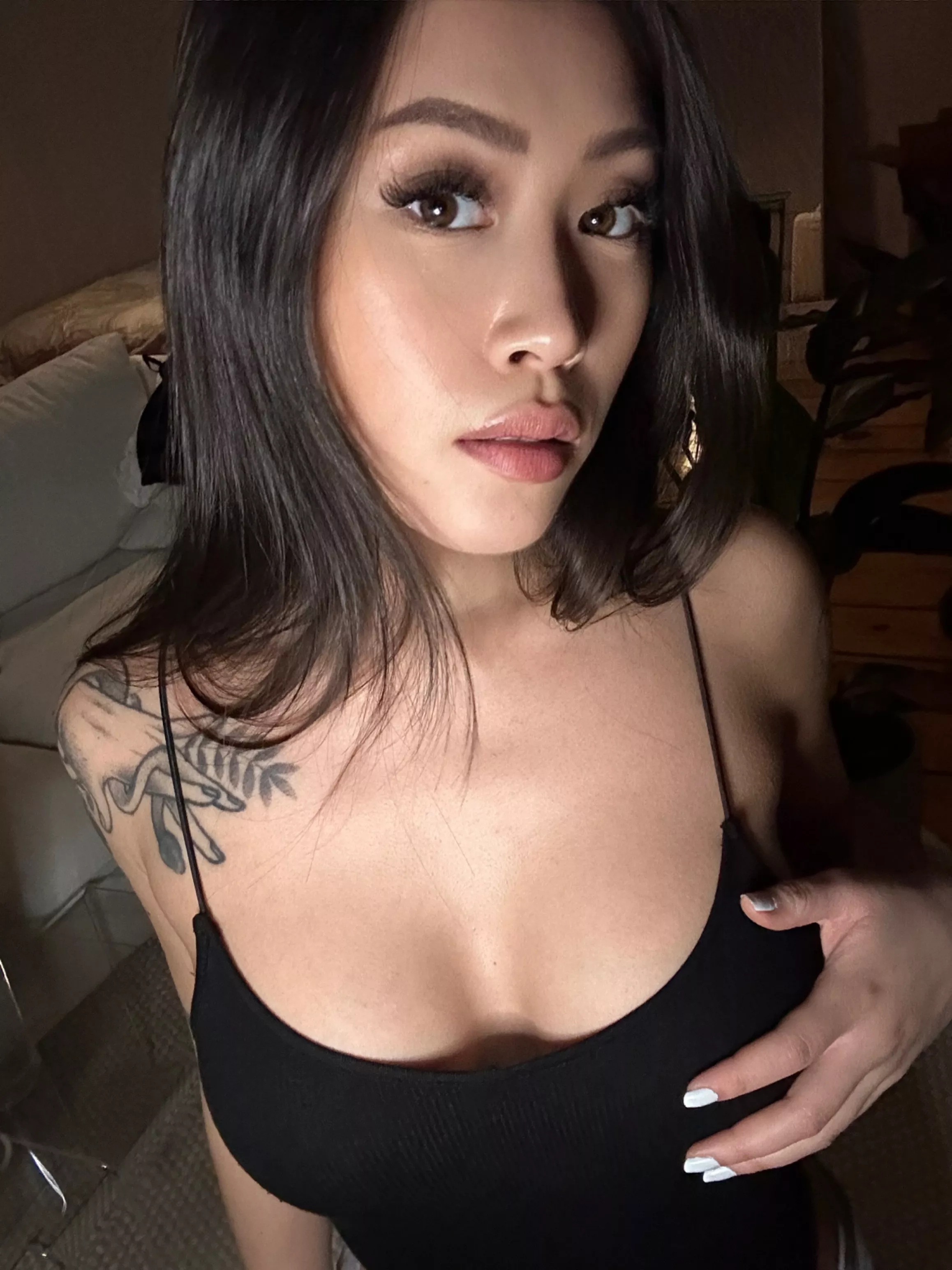 Will you touch me right here, please? posted by The_AyaRose