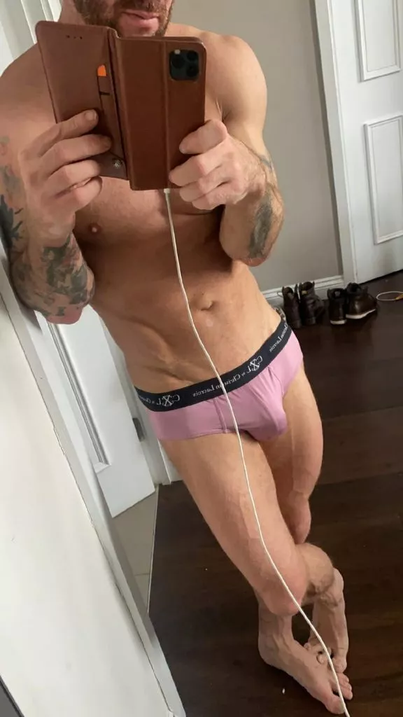 Work day posted by DaddyHornStar