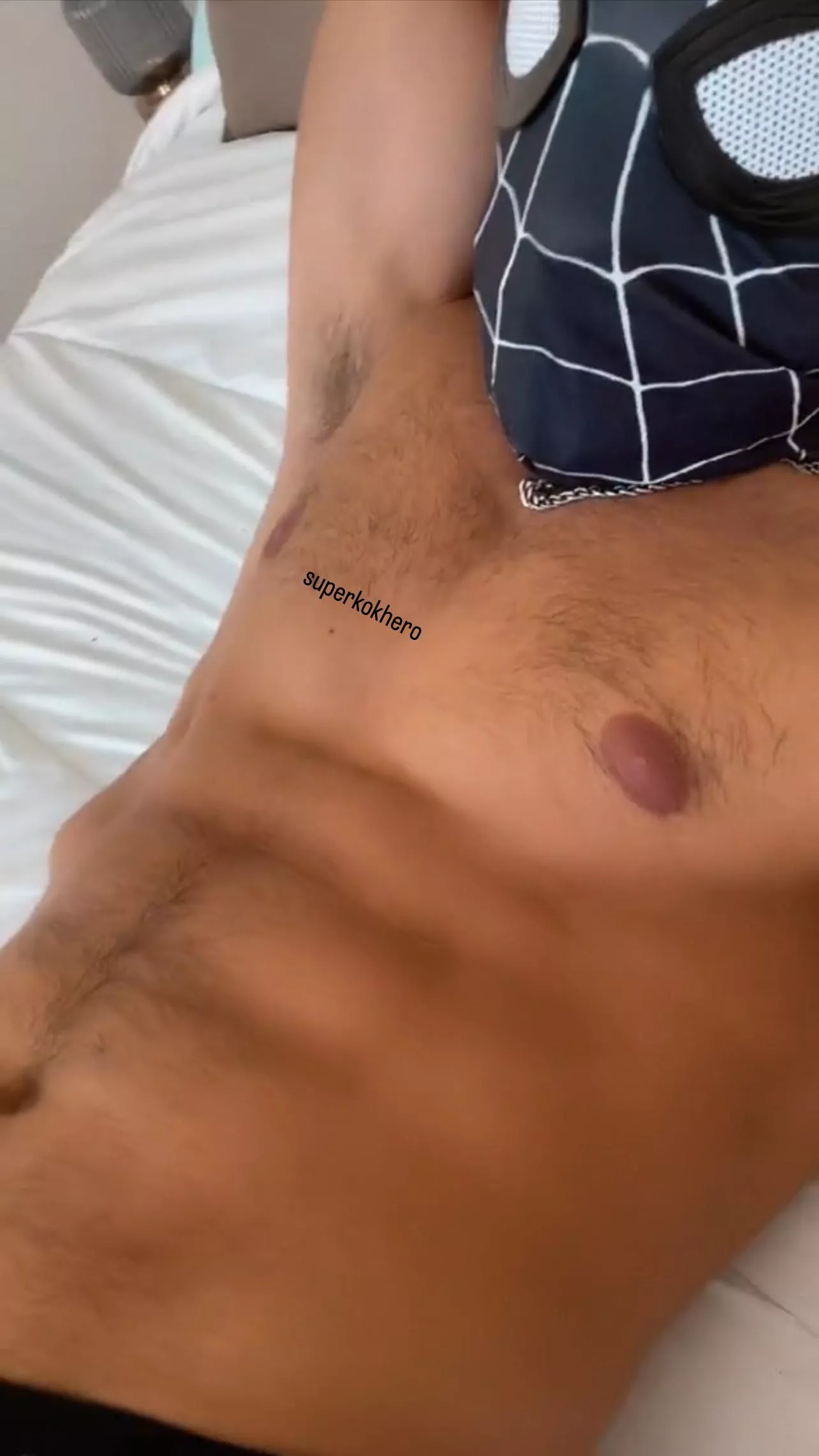 Would u worship me? posted by superKoKhero