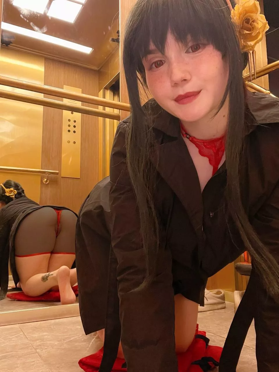 Yor Forger cosplay by Neyrodesu posted by Neyrodesu