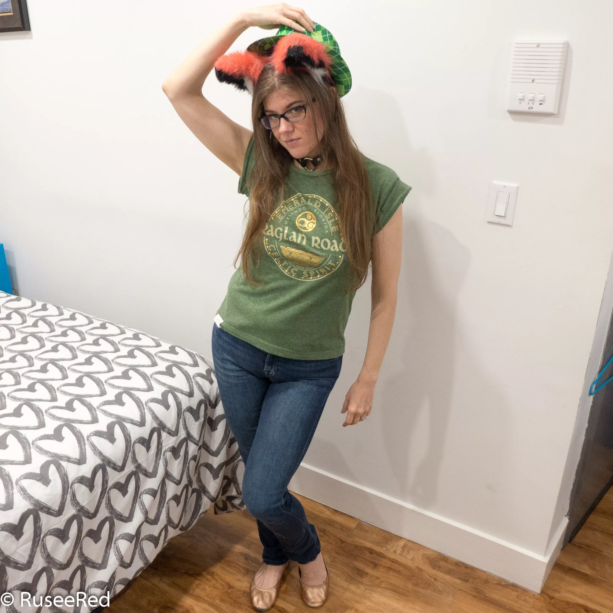 You're missing out if you've never kissed an Irish girl~ posted by RuseeRedGamer