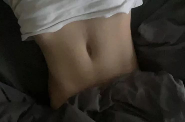 19 do guys like boys with a small waist? 🥺 posted by grabthattinywaist