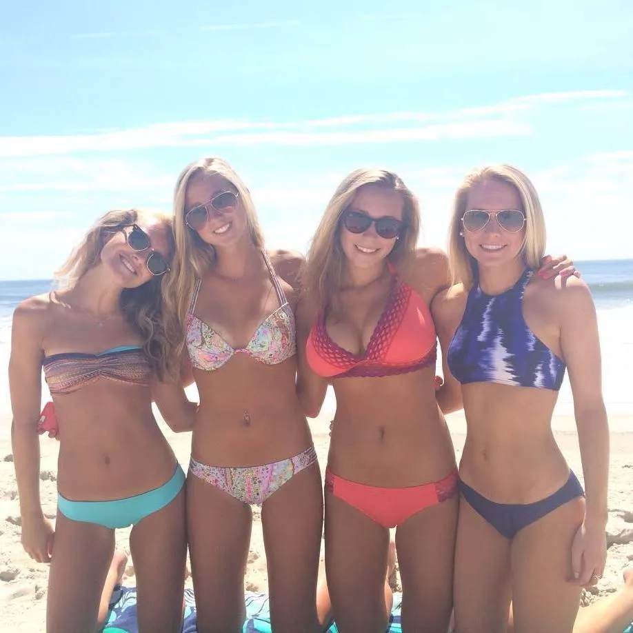 4 Blondes on the Beach posted by Blondiesgoodies