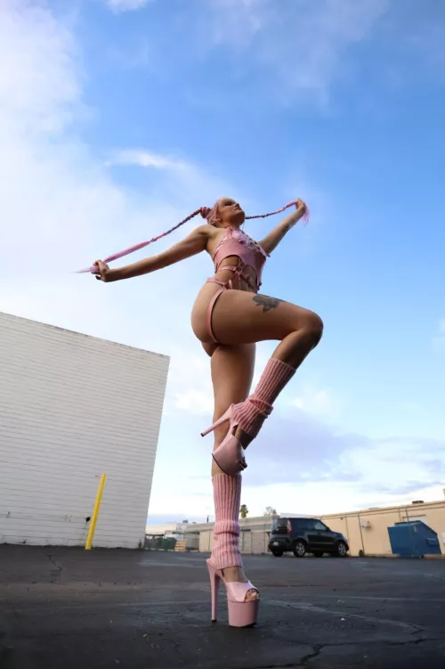 ALL LEGS by sunsetskyes