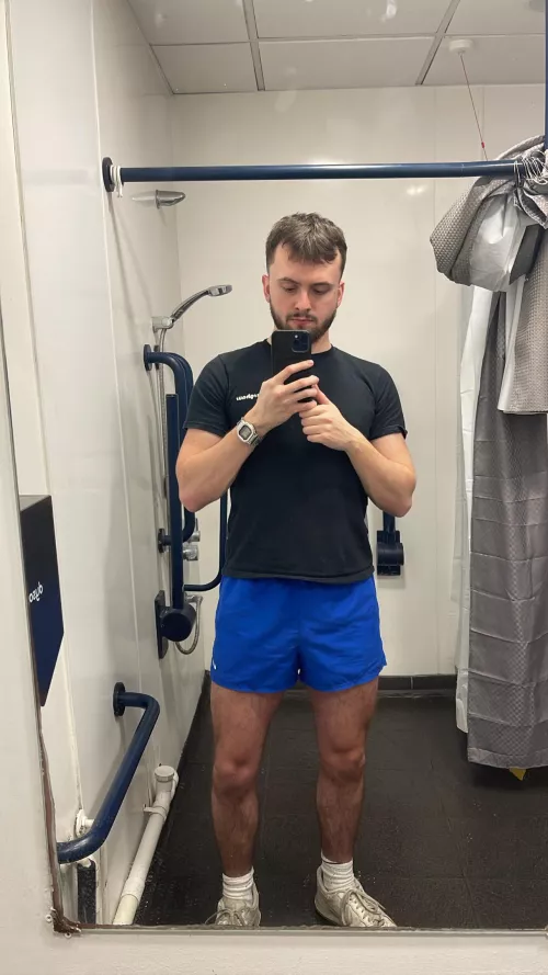 Another great gym sesh tonight! Leg day :) by loner0803