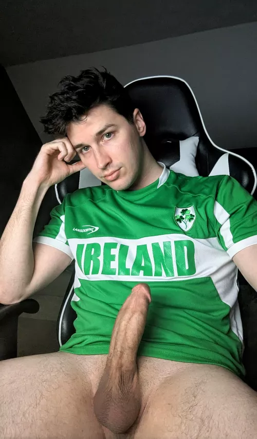 Apparently I can't sleep 😅 by ThrowAwayTex94