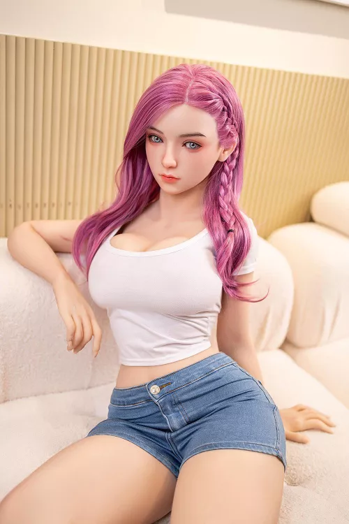 Can anyone tell me where I can get this model from? supposedly bestrealdoll sells her but I heard mixed reviews on them. Would feel more comfortable buying from a vendor with better reputation but I can't find her in any of the suggested vendors. by slashymcstabby