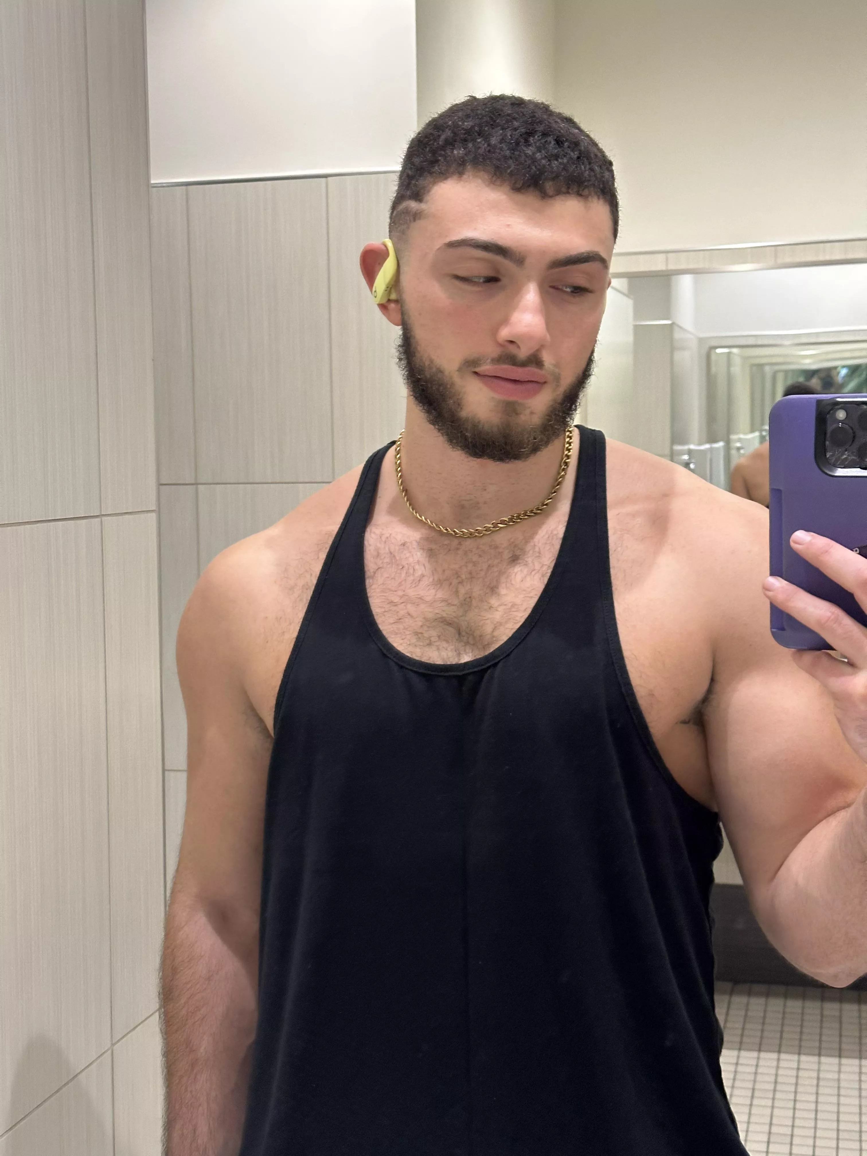 Chest day pump🌈 posted by mithli