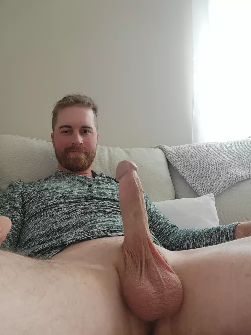 Come have a seat 😁 by GalacticNudes