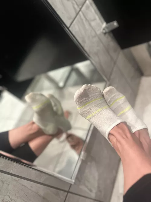 Day three a bit stinky and sweaty… by Mistresssuzies