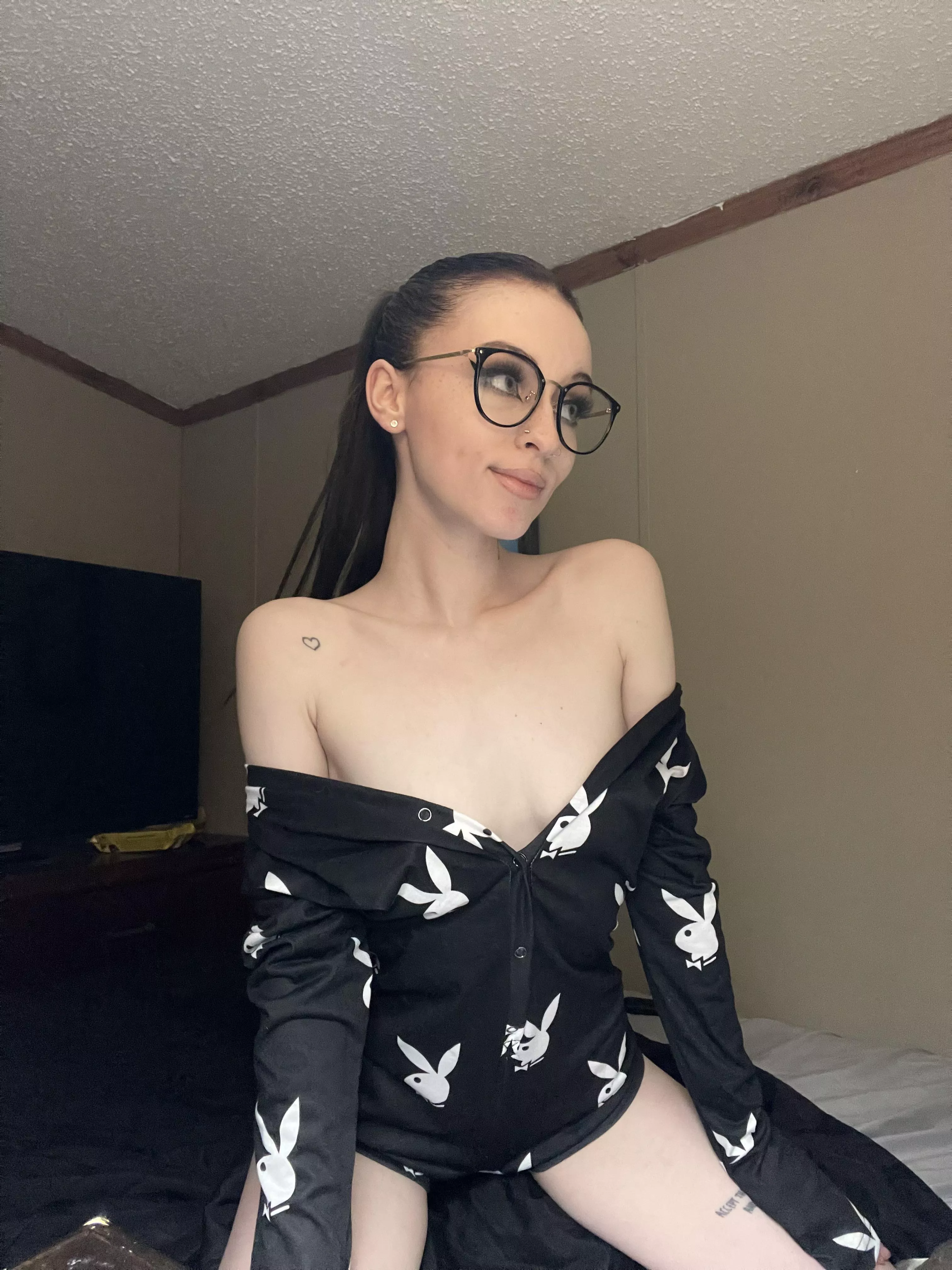 do these make me look nerdy? posted by No_Plum_3467