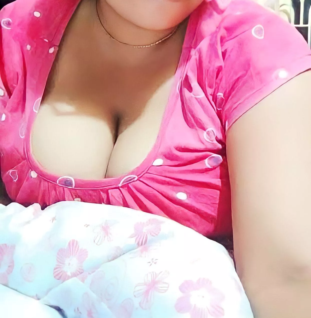 Do you want to massage my Desi boobs ? 😌🐮 [f] posted by fetish_bebo