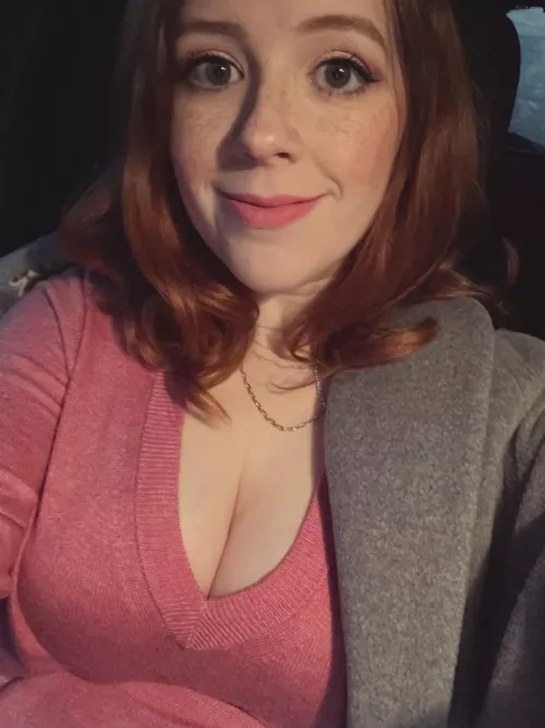 Feeling cheeky in pink tonight! [F] by snildeep