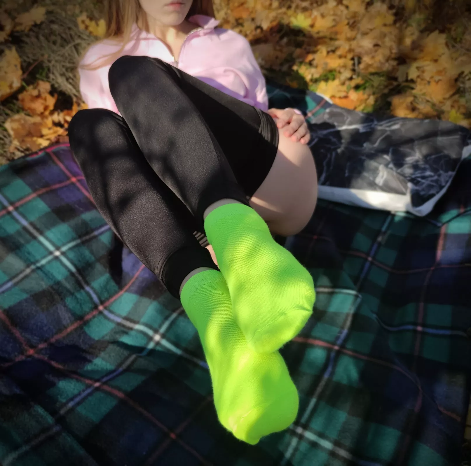 [female]On a walk I like to be bright posted by MooneySweety