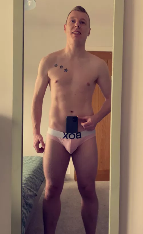 Found something to rest my phone on ;) Hope you’re having a great weekend! by tbinx25