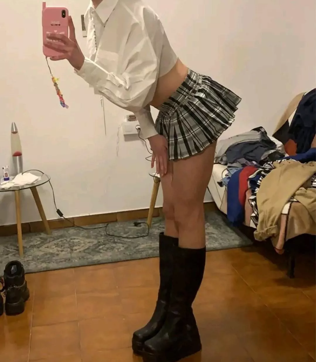 Hiya😺 posted by wind_thief_