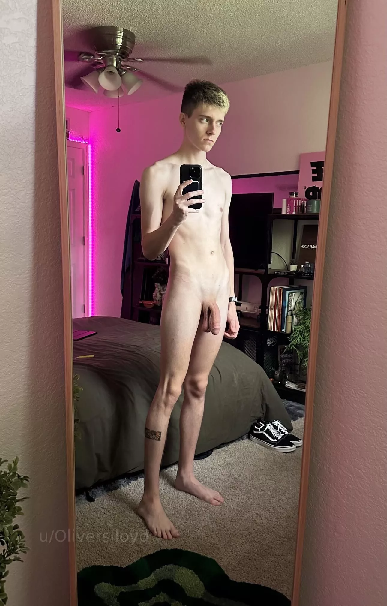 Hoping my neighbors saw me 🤫 posted by Oliverslloyd