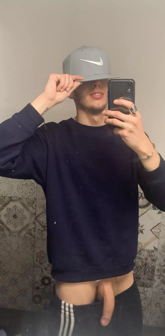 How’s your night going? posted by MessyTop23