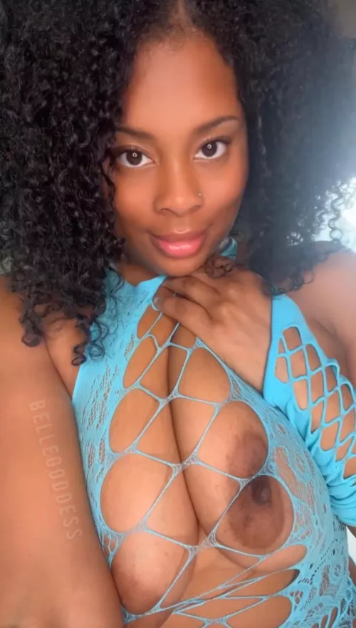 I love a nice and sloppy titty fuck ;) by bellegoddesss