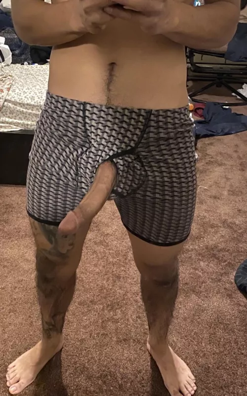 I’m 5’4 120 with a massive cock by Hungboy619