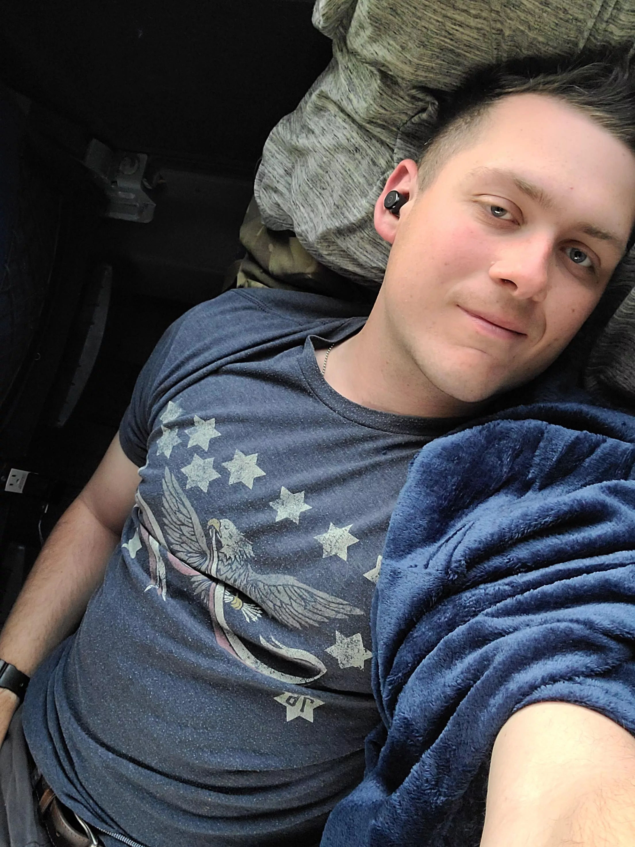 It's nice to have my phone again after 2 months away. posted by _Absolutely_No_One_