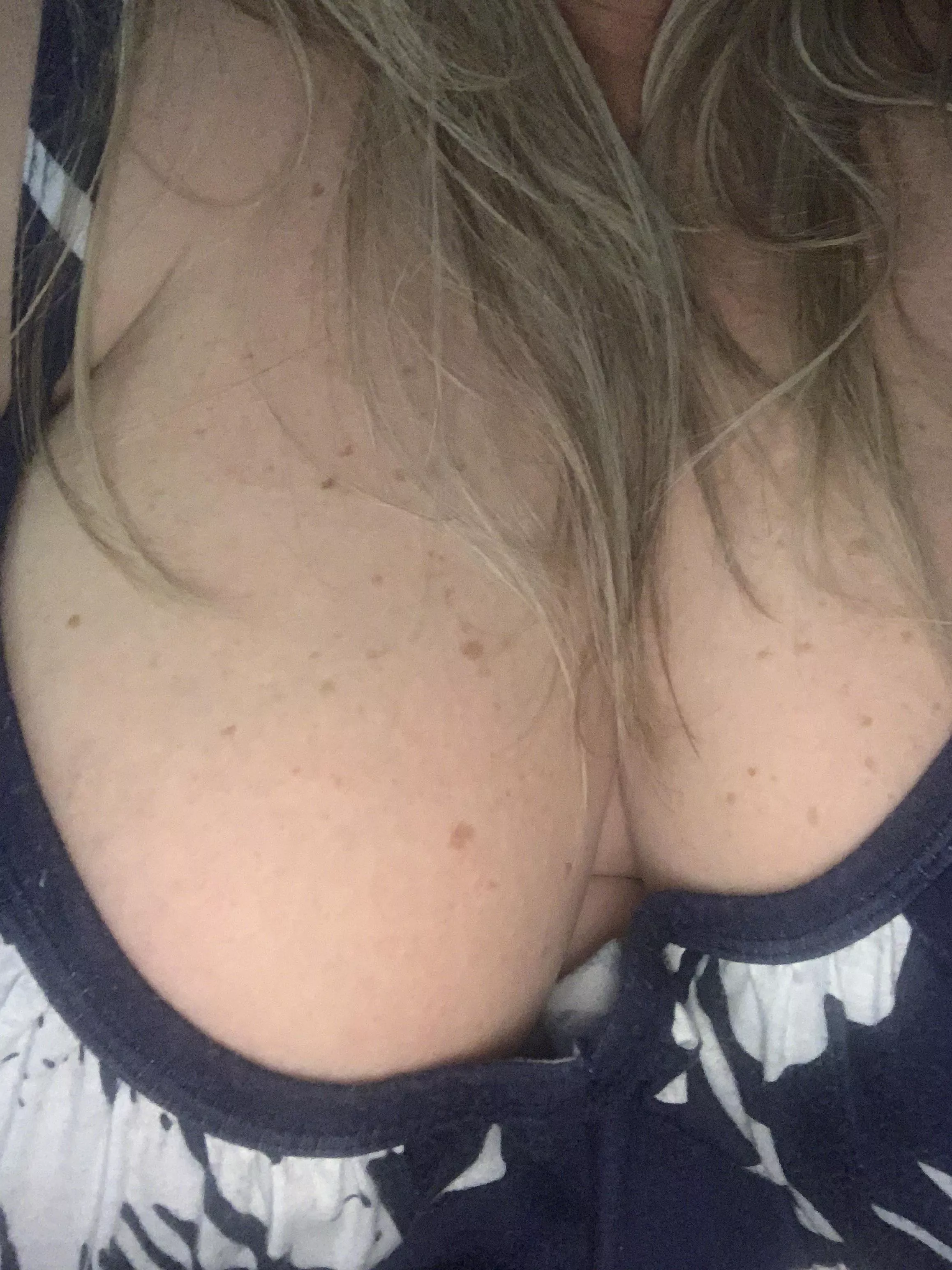 Kiss every inch? posted by southermilfpanties